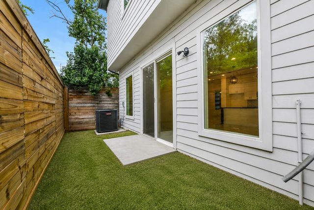 5906 Saint Augustine Street A, Houston, TX 77021