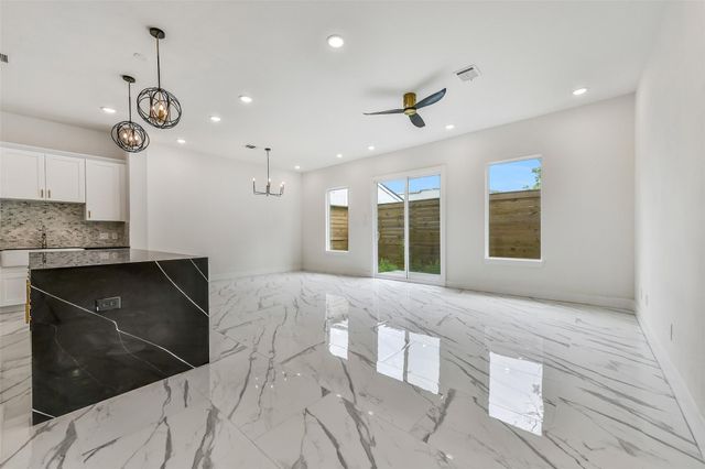 5906 Saint Augustine Street A, Houston, TX 77021