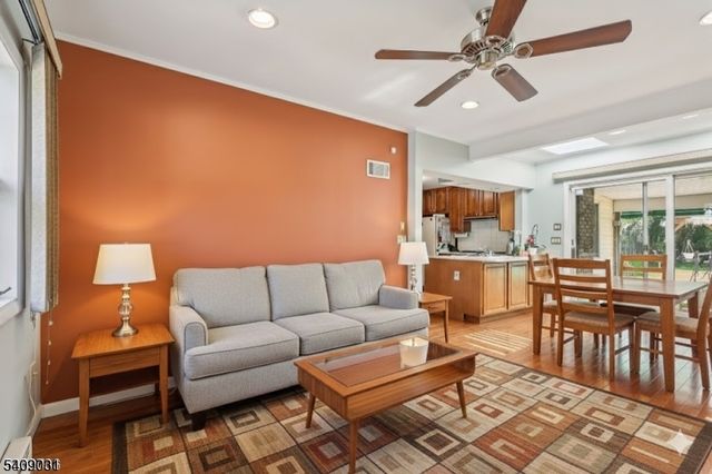 34 Brian Rd, West Caldwell Twp., NJ 07006