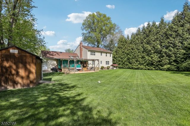 34 Brian Rd, West Caldwell Twp., NJ 07006