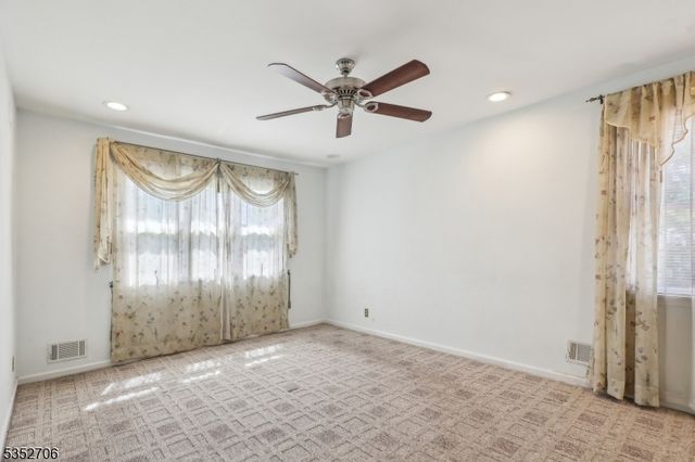 34 Brian Rd, West Caldwell Twp., NJ 07006