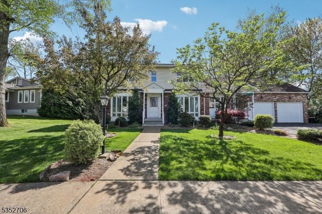 34 Brian Rd, West Caldwell Twp., NJ 07006