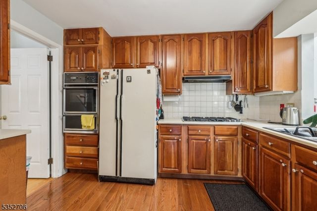 34 Brian Rd, West Caldwell Twp., NJ 07006