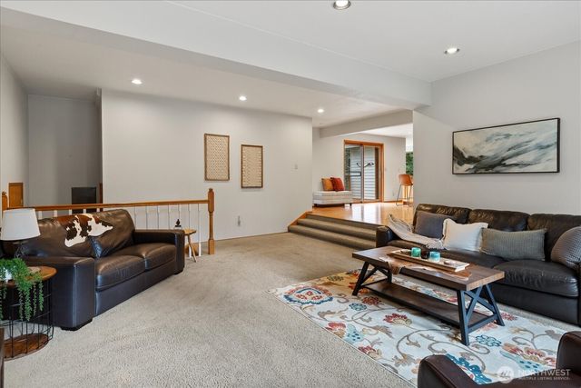 11008 210th Street SE, Snohomish, WA 98296