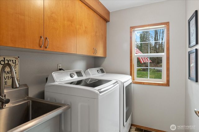 11008 210th Street SE, Snohomish, WA 98296