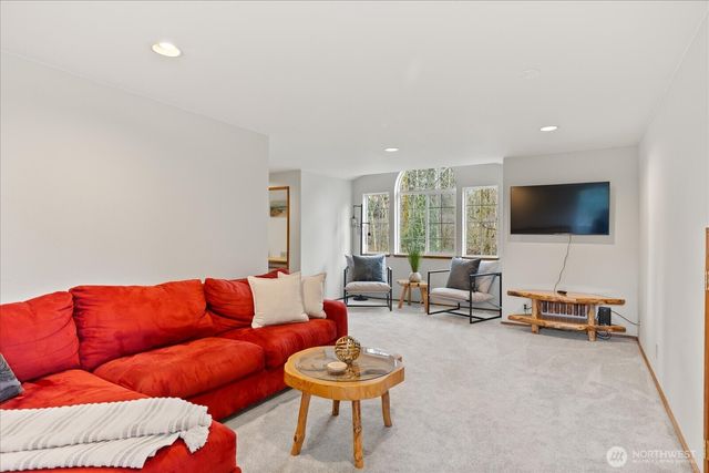 11008 210th Street SE, Snohomish, WA 98296