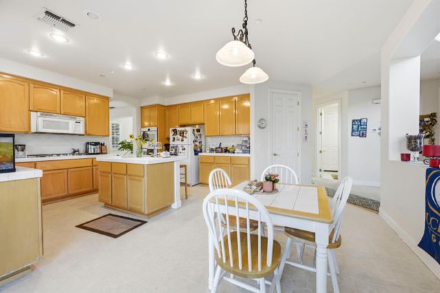 6621 Star Vista Ln, Rocklin, CA 95677