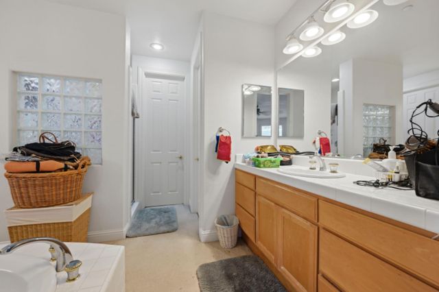 6621 Star Vista Ln, Rocklin, CA 95677