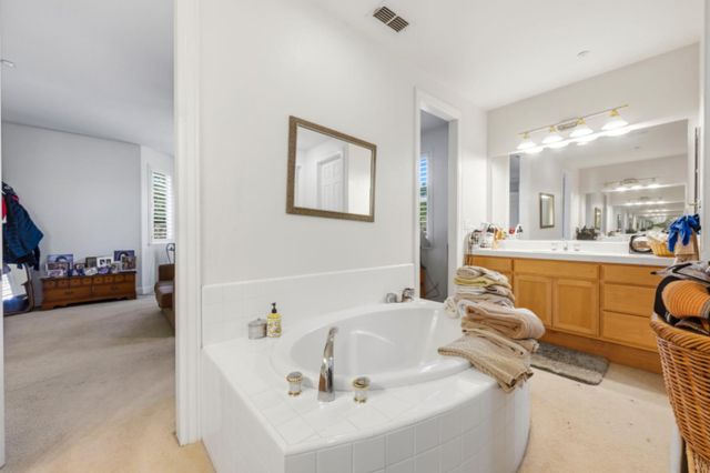 6621 Star Vista Ln, Rocklin, CA 95677
