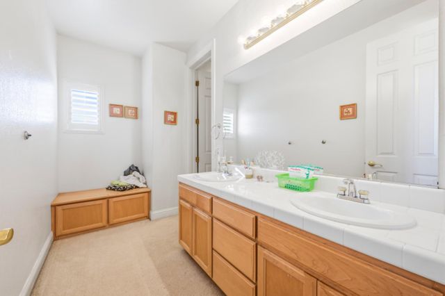 6621 Star Vista Ln, Rocklin, CA 95677