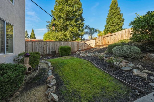 6621 Star Vista Ln, Rocklin, CA 95677