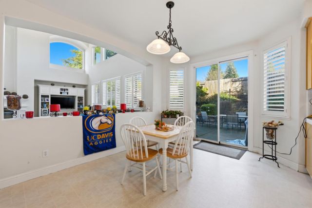 6621 Star Vista Ln, Rocklin, CA 95677