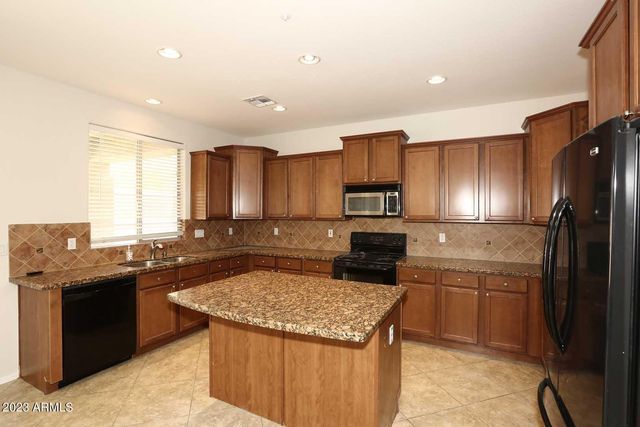 7062 W ANDREW Lane, Peoria, AZ 85383