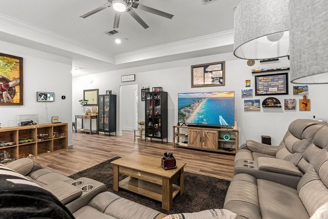 736 Commanche Street, Fort Walton Beach, FL 32547