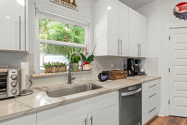 736 Commanche Street, Fort Walton Beach, FL 32547