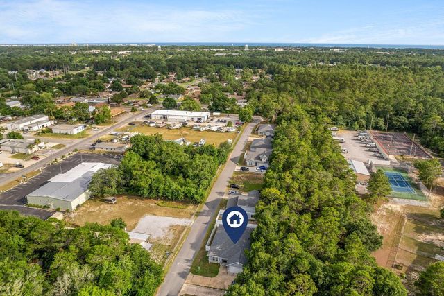 736 Commanche Street, Fort Walton Beach, FL 32547