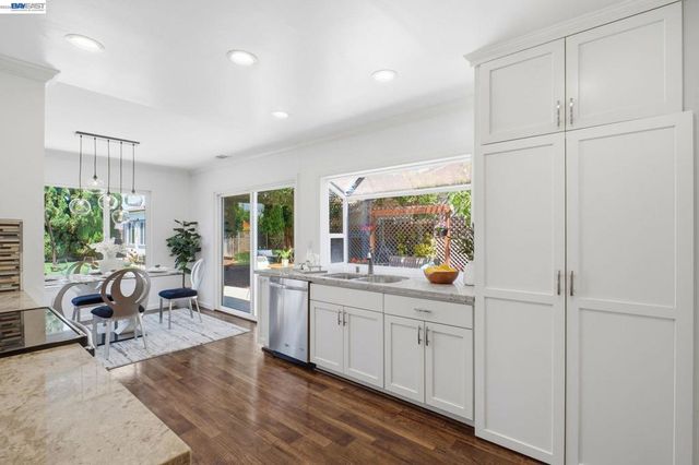 8123 Meadowlark Ct, Newark, CA 94560