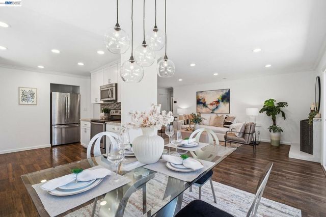 8123 Meadowlark Ct, Newark, CA 94560