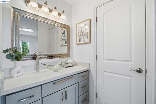 8123 Meadowlark Ct, Newark, CA 94560