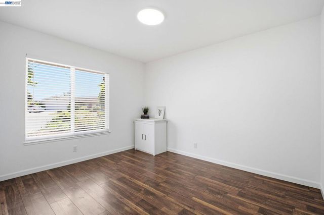 8123 Meadowlark Ct, Newark, CA 94560