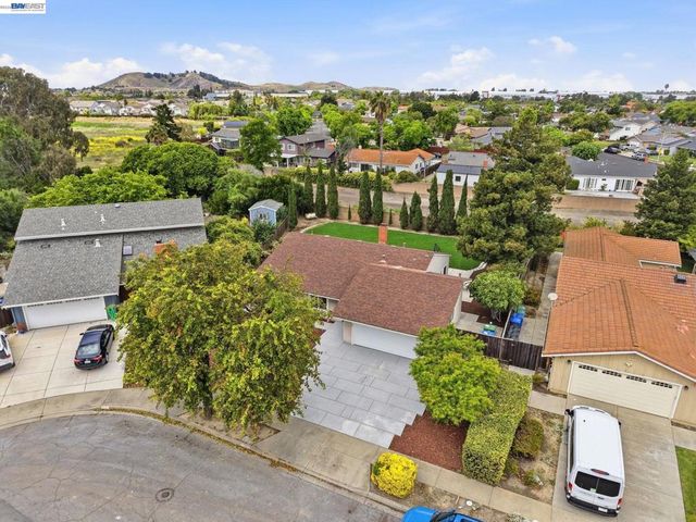 8123 Meadowlark Ct, Newark, CA 94560