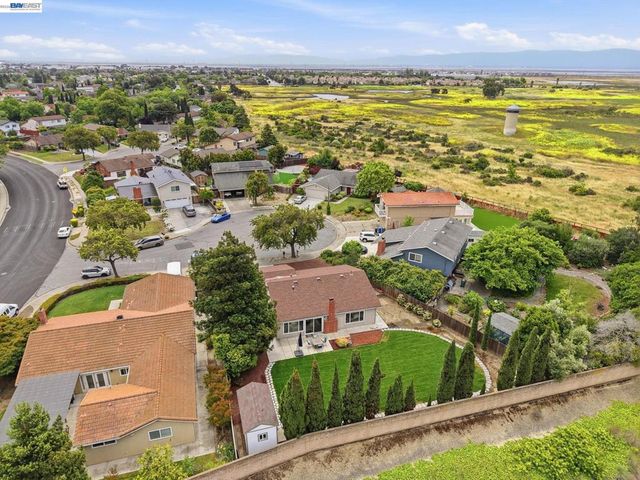 8123 Meadowlark Ct, Newark, CA 94560