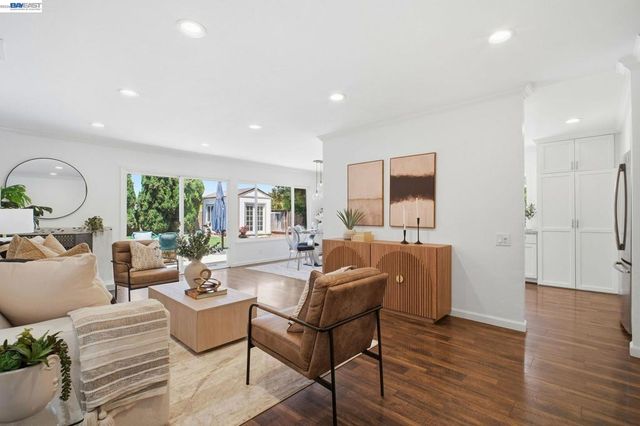 8123 Meadowlark Ct, Newark, CA 94560