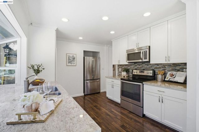 8123 Meadowlark Ct, Newark, CA 94560