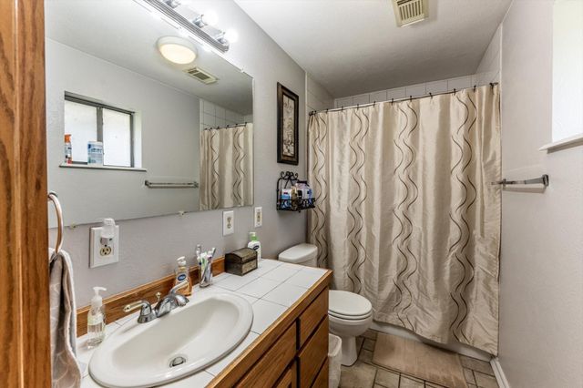 206 William Thomas Road, Huntsville, TX 77320