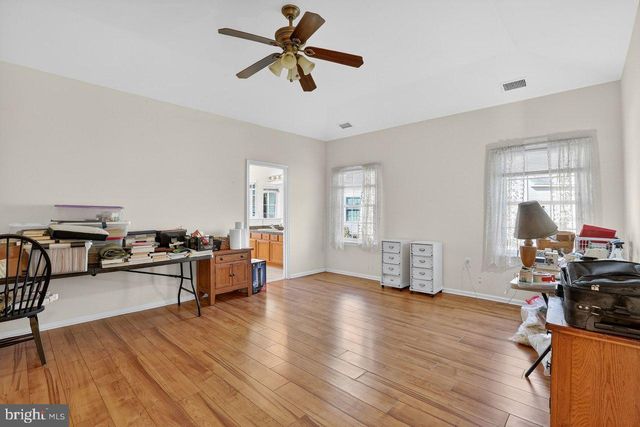 110 RIDGWAY DR, Bordentown, NJ 08505