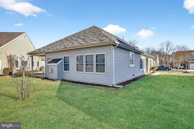 110 RIDGWAY DR, Bordentown, NJ 08505