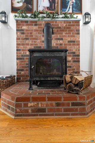 2050 Poquonock Avenue, Windsor, CT 06095