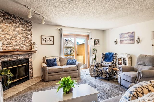 5736 Leeward Court, Clarkston, MI 48346