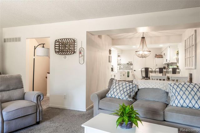 5736 Leeward Court, Clarkston, MI 48346