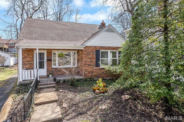 1420 Rankin Drive, Richmond Heights, MO 63117