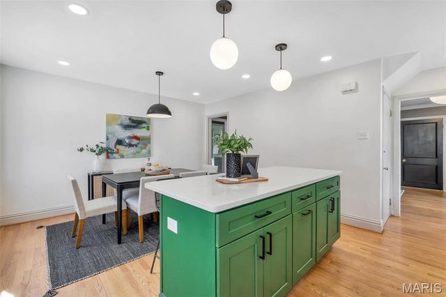 1420 Rankin Drive, Richmond Heights, MO 63117