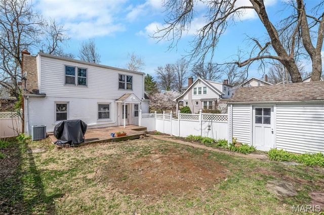 1420 Rankin Drive, Richmond Heights, MO 63117