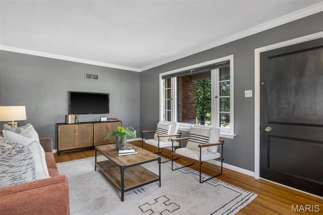 1420 Rankin Drive, Richmond Heights, MO 63117