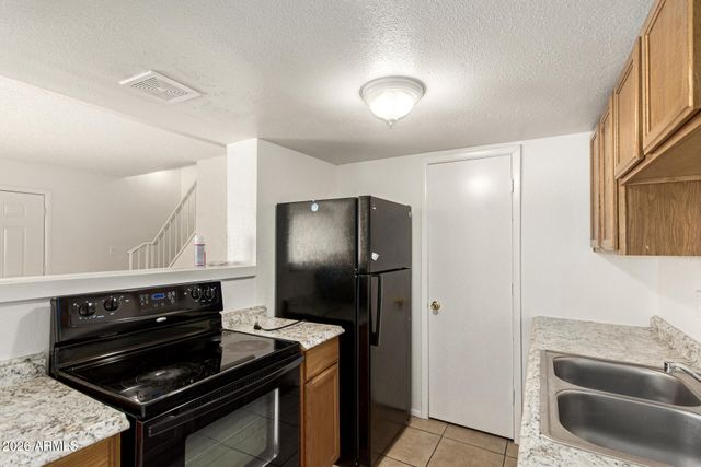 4608 E RIVERSIDE Street, Phoenix, AZ 85040