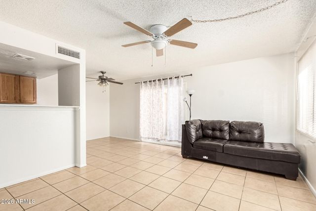 4608 E RIVERSIDE Street, Phoenix, AZ 85040