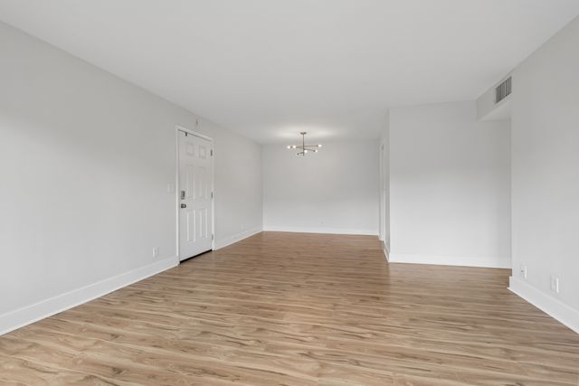 21 Vaughns Gap Rd Apt 91, Nashville, TN 37205