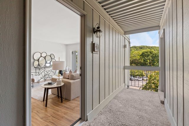 21 Vaughns Gap Rd Apt 91, Nashville, TN 37205