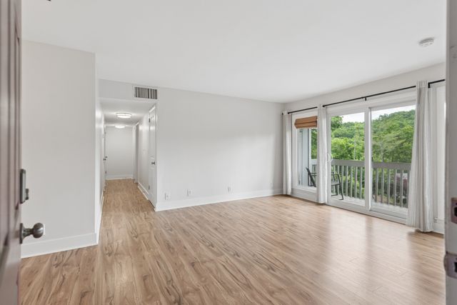 21 Vaughns Gap Rd Apt 91, Nashville, TN 37205
