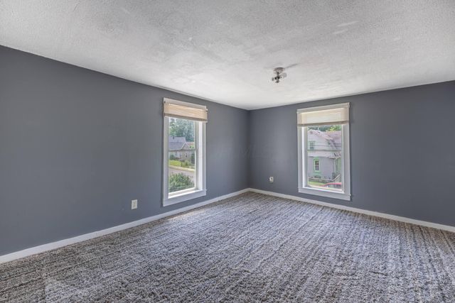 2484 Hilltop Avenue, Springfield, OH 45503
