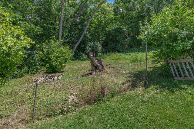 2484 Hilltop Avenue, Springfield, OH 45503