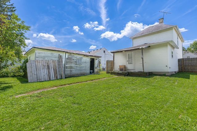 2484 Hilltop Avenue, Springfield, OH 45503