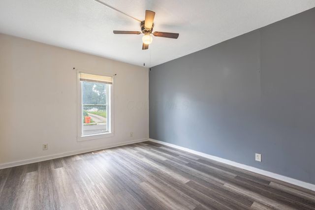 2484 Hilltop Avenue, Springfield, OH 45503