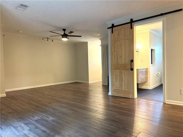 11820 Highland Colony Dr, Roswell, GA 30075