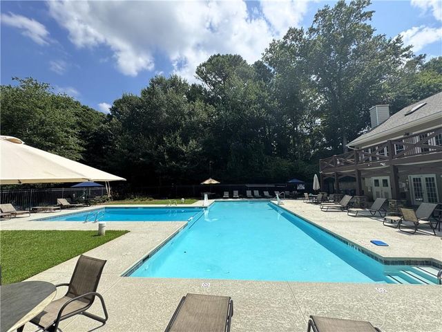 11820 Highland Colony Dr, Roswell, GA 30075