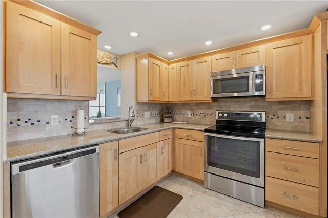 300 WOODETTE DRIVE 602, Dunedin, FL 34698